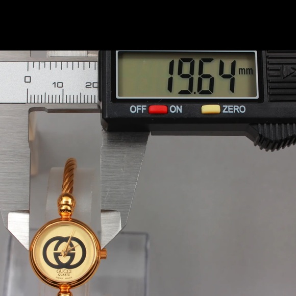 Gucci Swiss Quartz Watch in Mint Condition - Picture 8 of 9